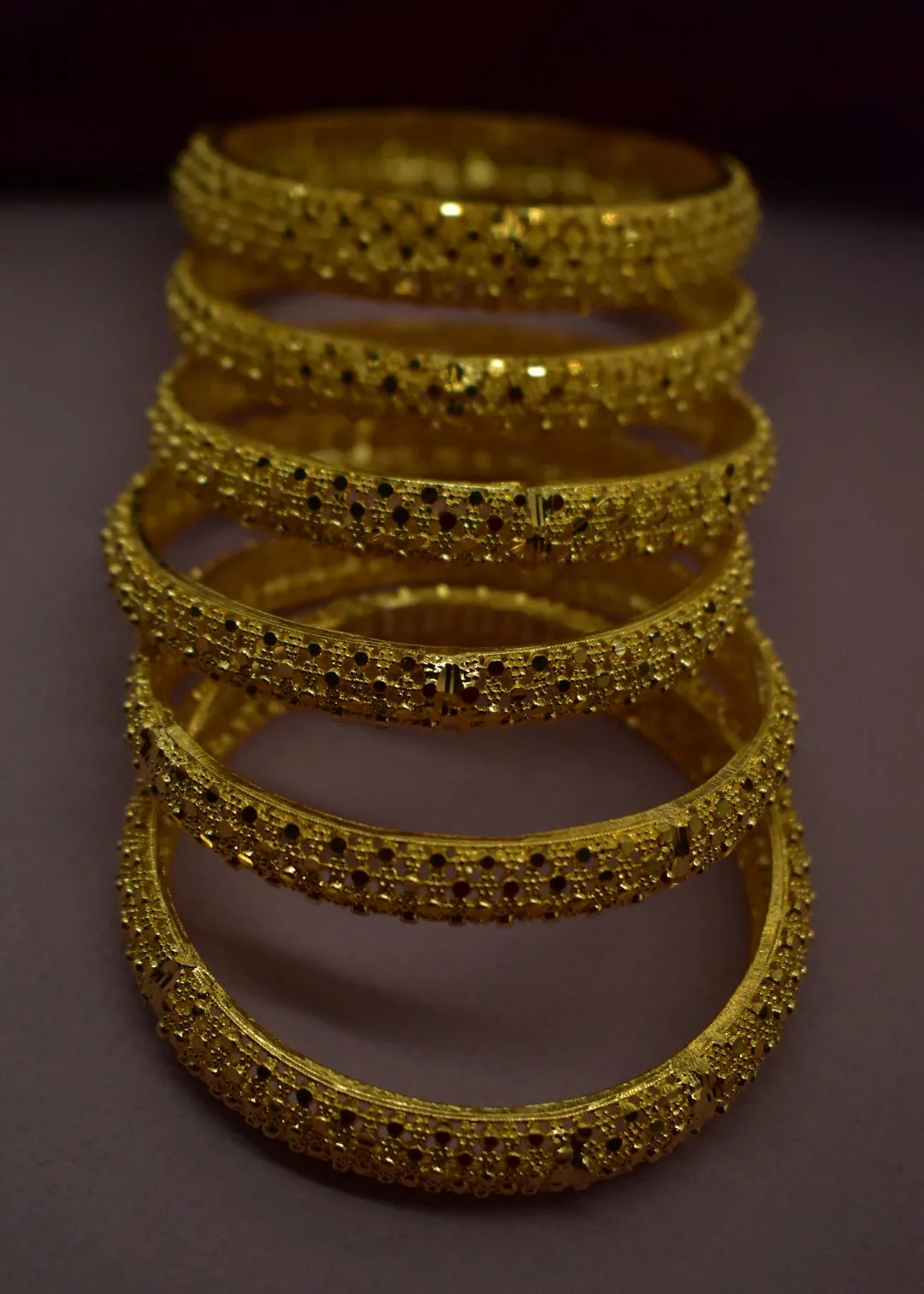 CLASSIC DESIGNER BANGLES SET