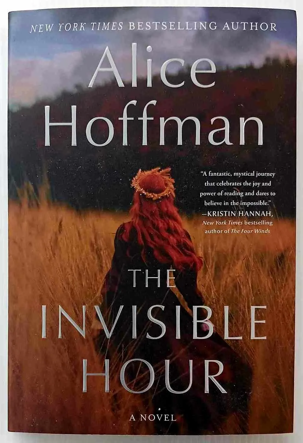 THE INVISIBLE HOUR - Alice Hoffman