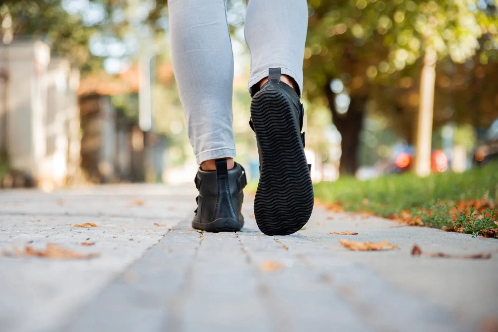 Women’s black barefoot shoes Quick